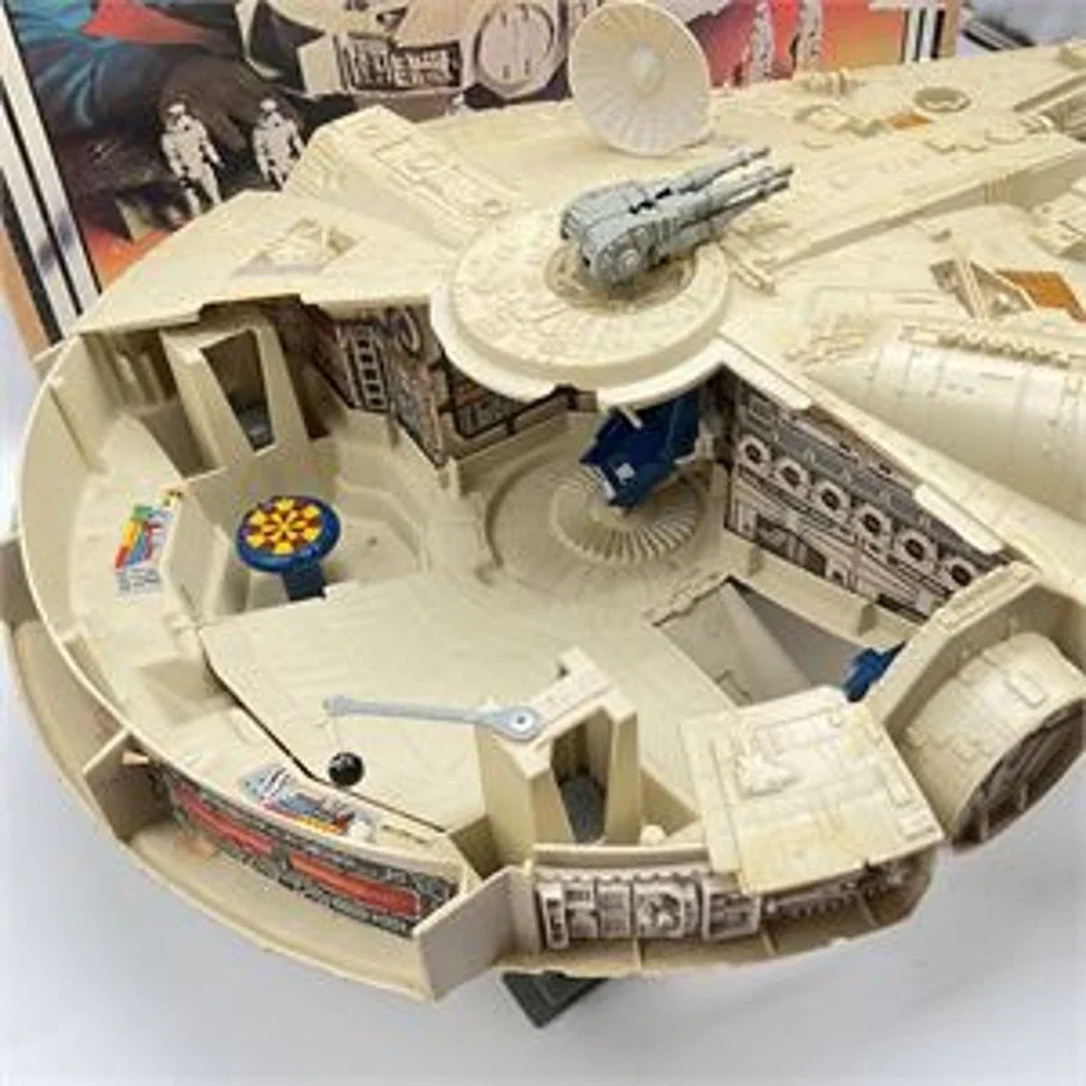 Vintage 1979 Kenner Star Wars Millennium Falcon Spaceship Vehicle with Box